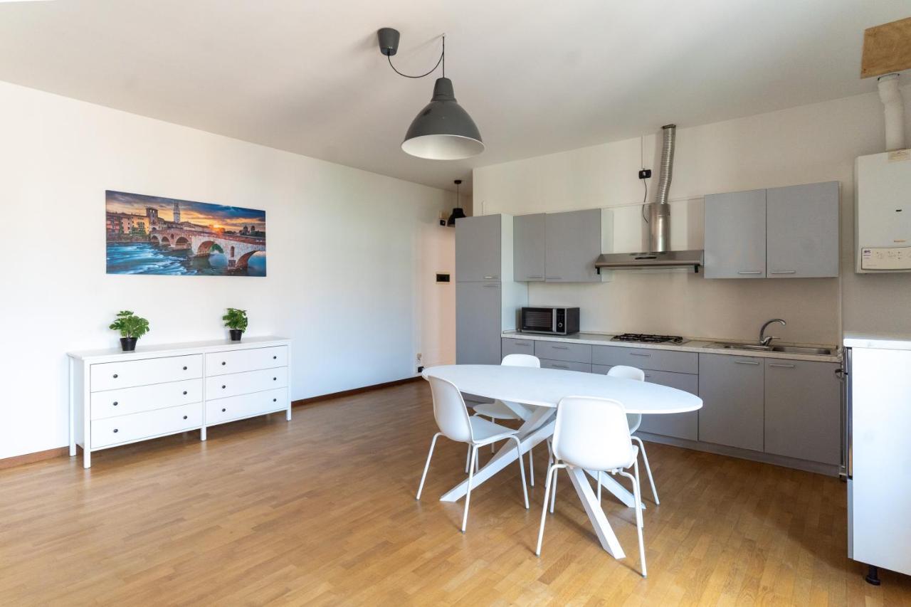Residenza Al Corso Apartment Verona Exterior foto